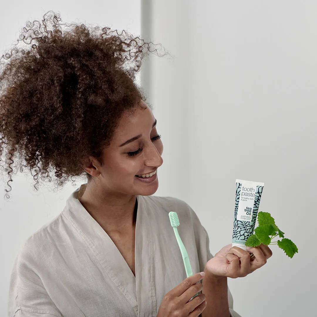 Tea Tree Oil Tooth Paste for healthy teeth and gums — For the daily care of gingivitis and oral thrush